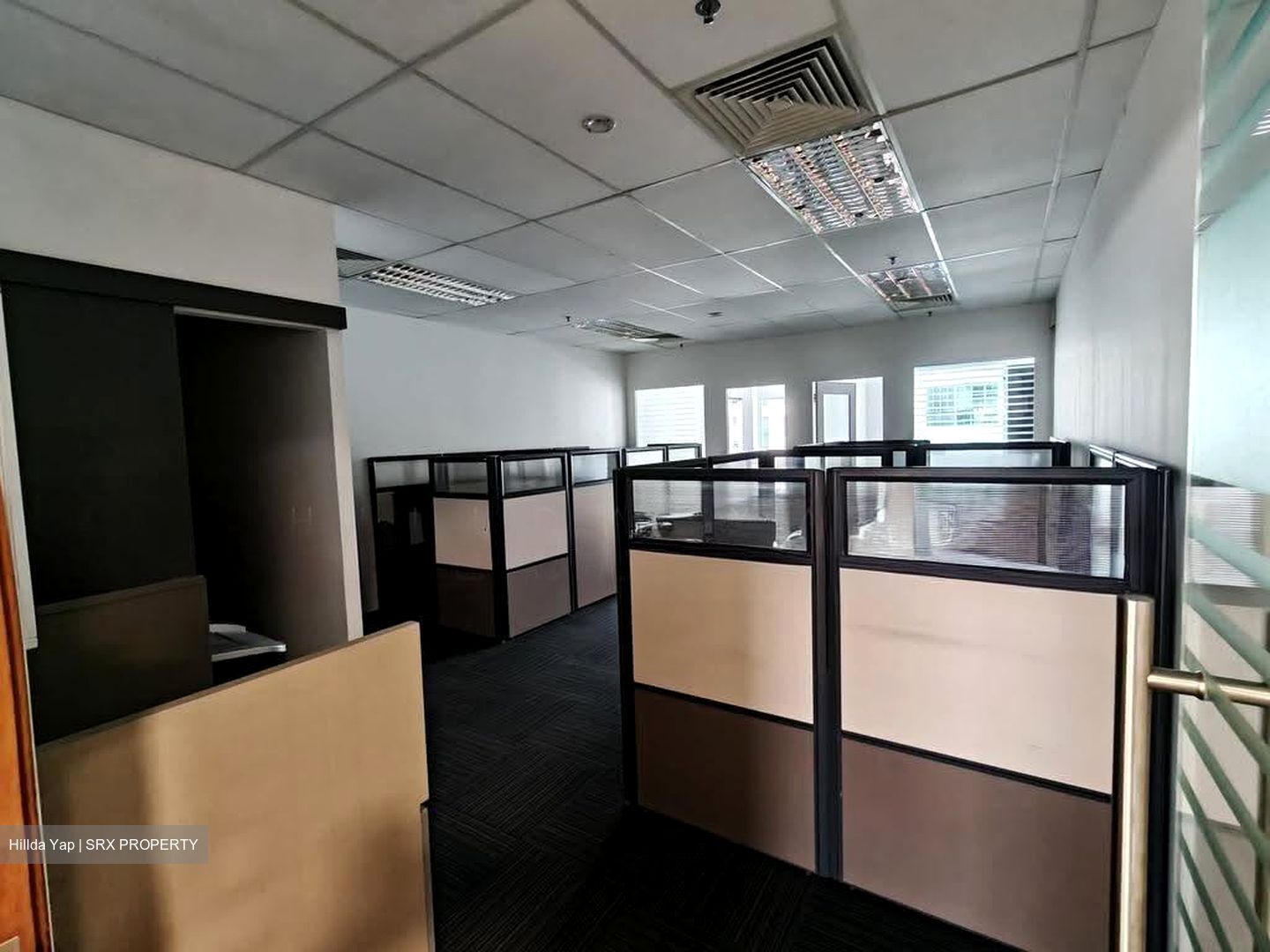 Burlington Square (D7), Office #632834371